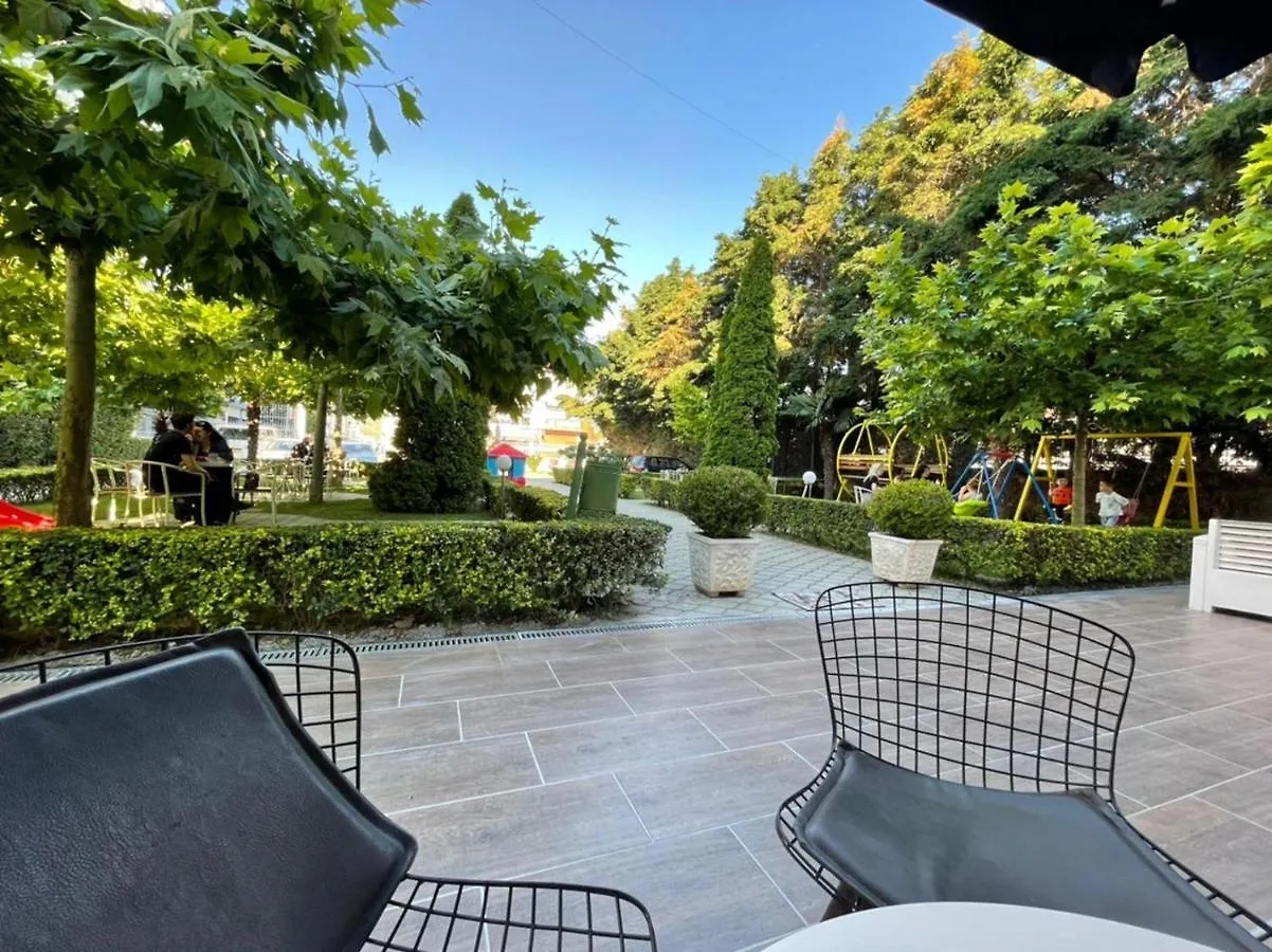 Hotel Ambasador Garden Lezhe