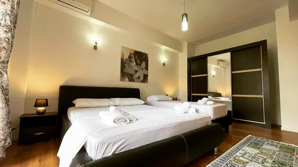 Hotel Ambasador Garden Lezhe