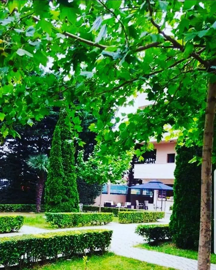 Hotel Ambasador Garden Lezhe