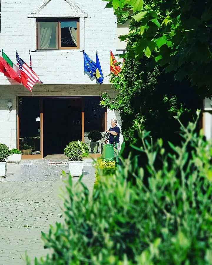 Hotel Ambasador Garden Lezhe